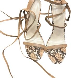 Elegant Tan Strappy Sandals